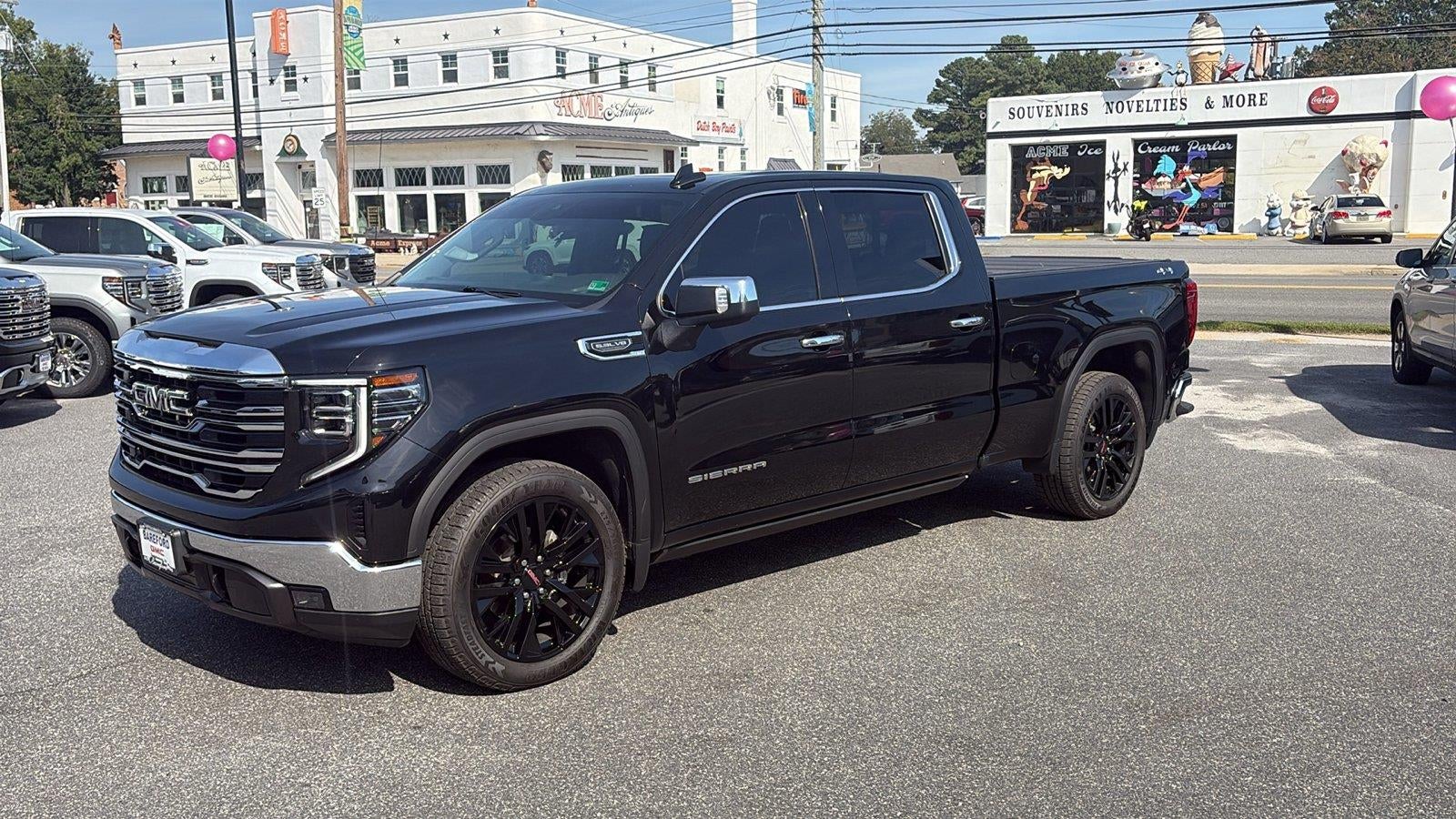 2024 GMC Sierra 1500 SLT