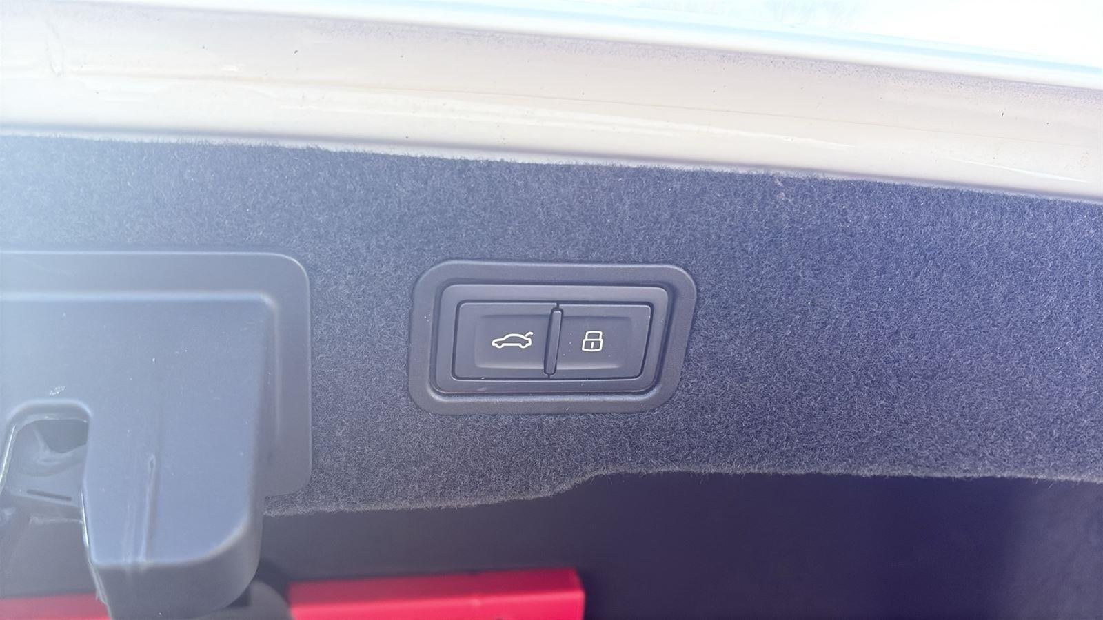 2024 Audi A8 L 55 TFSI quattro Tiptronic